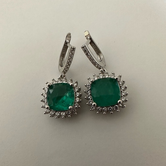 925 Silver set green and clear cz stones - Picture 5 of 9